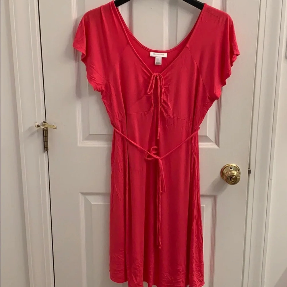 🎉🎉HOST PICK 🎉🎉 NWT Motherhood Maternity Dress size Large